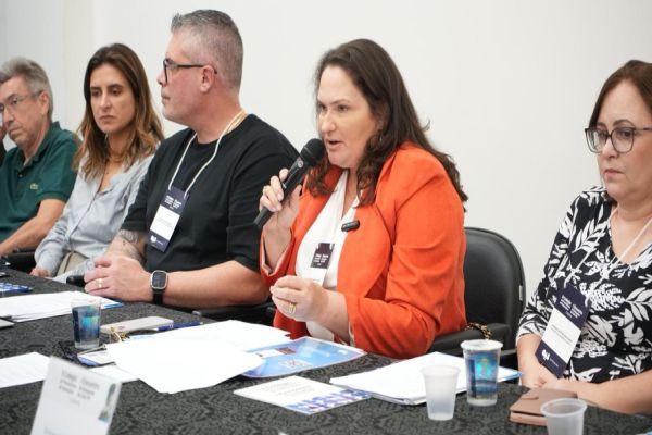 Imagem referente a notícia: OAB Cascavel sedia encontro histórico da advocacia paranaense