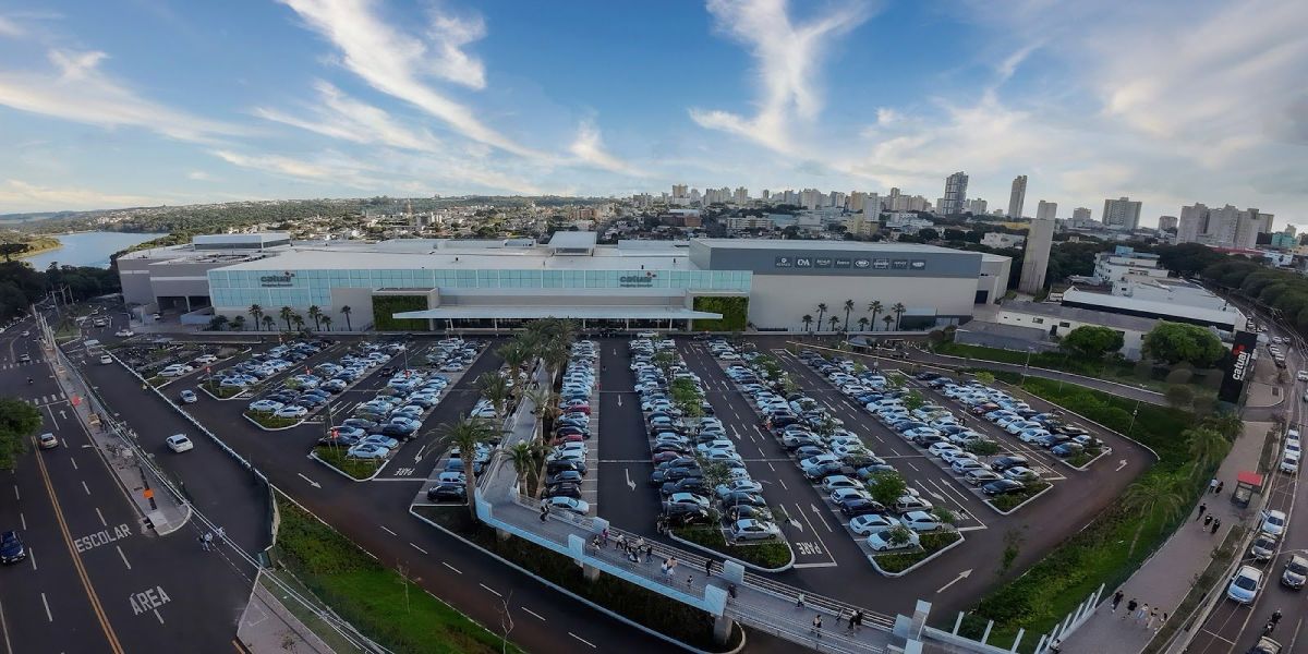 Maior shopping inaugurado no Brasil desde 2020 celebra seis meses de vida