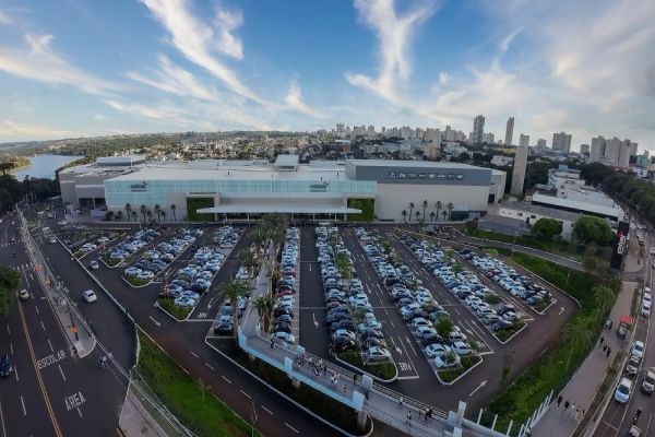 Imagem referente a notícia: Maior shopping inaugurado no Brasil desde 2020 celebra seis meses de vida