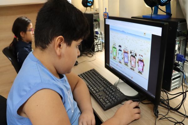 Imagem referente a notícia: Educação de Cascavel brilha em Olimpíada de Matemática e conquista segundo lugar no ranking estadual
