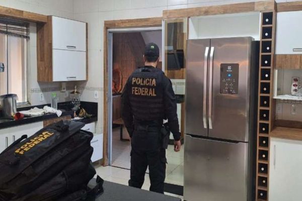 Imagem referente a notícia: "Face Off": Criminosos que burlavam biometria facial e contas no GOV.BR são alvos de megaoperação da PF
