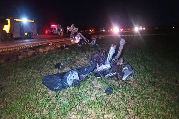 Jovem de 19 anos morre em grave colisão frontal na PR-182, em Toledo