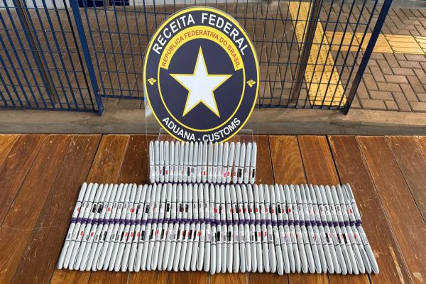 Imagem referente a notícia: Receita Federal apreende 126 canetas injetáveis de medicamento usado para emagrecimento