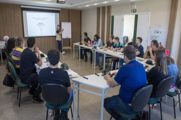 Imagem referente a notícia: “Comunicação Eficiente” é tema de curso no Sindicato Rural de Toledo