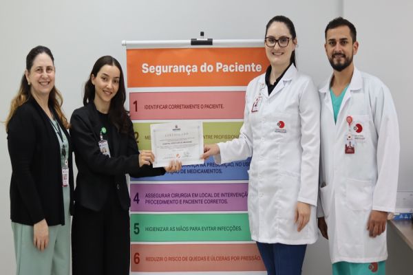 Imagem referente a notícia: Uopeccan recebe certificação por Segurança do Paciente; Unidade de Cascavel está entre os 10 melhores hospitais