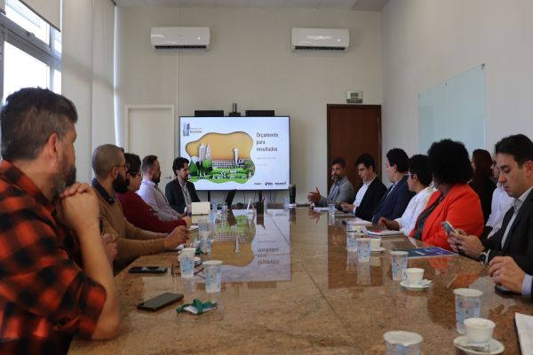 Fazenda apresenta sistema de indicadores e IA para tornar orçamento mais eficiente