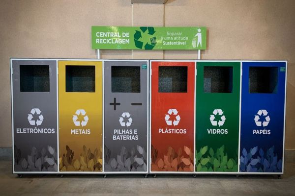 Imagem referente a notícia: Catuaí adere ao Dia Mundial da Reciclagem e promove ação de educação ambiental