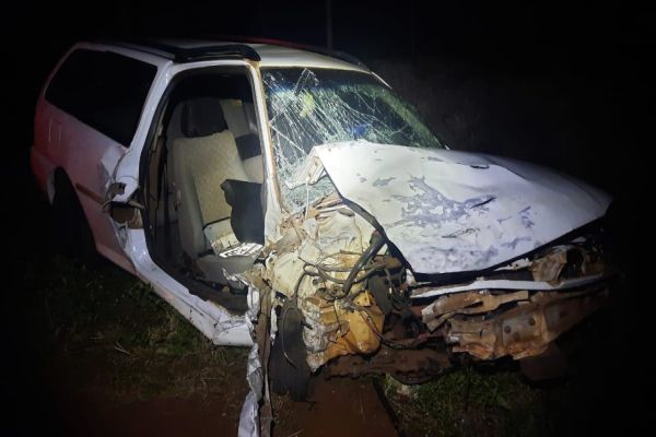 Colisão frontal entre dois carros deixa feridos na PR-495 em Missal; Entre as vítimas uma criança de 10 meses