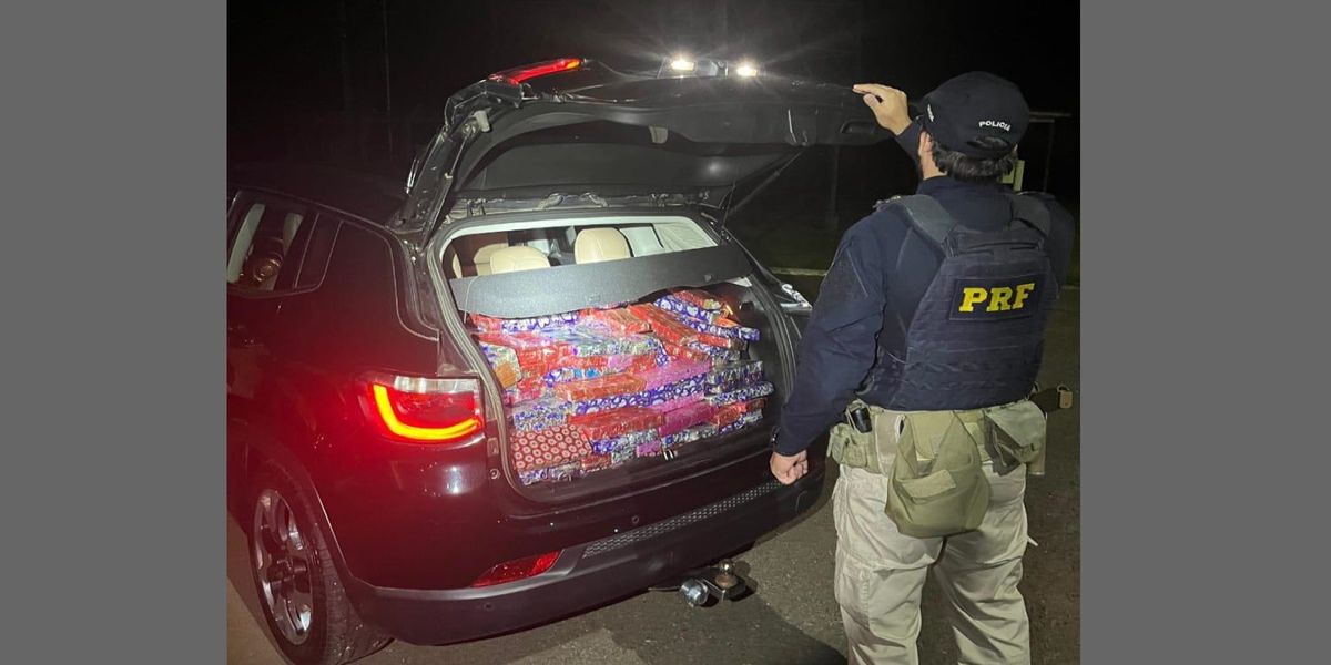 PRF apreende mais de 320 quilos de maconha e recupera veículo roubado em duas ocorrências neste sábado, em Guarapuava (PR)