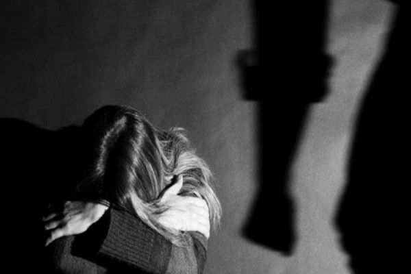 “Você não vai a lugar nenhum”: Mulher é forçada a entrar em carro e mantida em cárcere privado em Cascavel