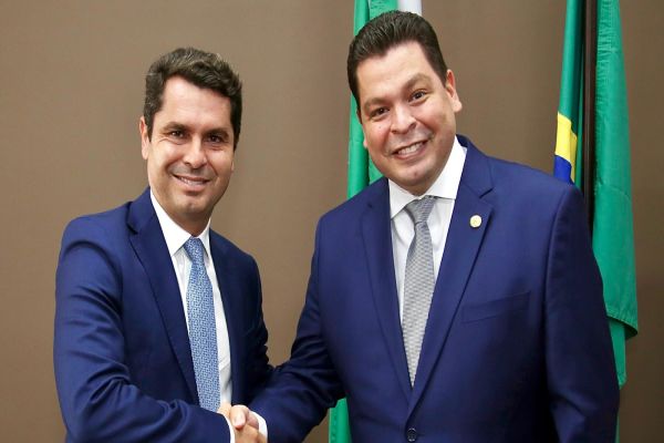 Imagem referente a notícia: Alexandre Curi e Gugu Bueno completam 100 dias à frente da Assembleia com resultados concretos e modernização