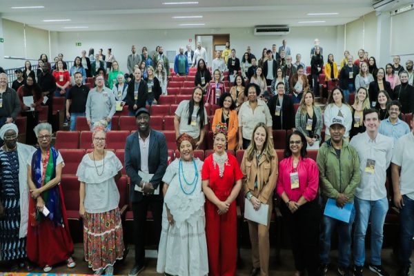 Imagem referente a notícia: Cascavel realiza conferência histórica para construir políticas públicas de igualdade racial