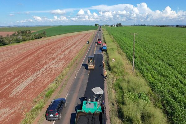 Imagem referente a notícia: EPR Iguaçu realiza mais de 1.700 atendimentos nos primeiros sete dias de operação; 68 km de pavimento já foram recuperados