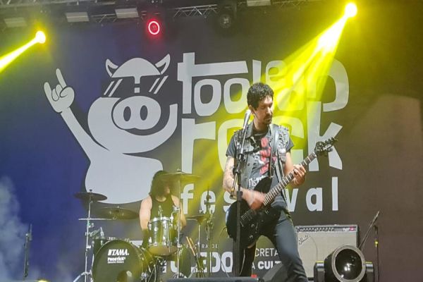 Imagem referente a notícia: Toledo respira rock and roll no 4º Tooledo Rock Festival