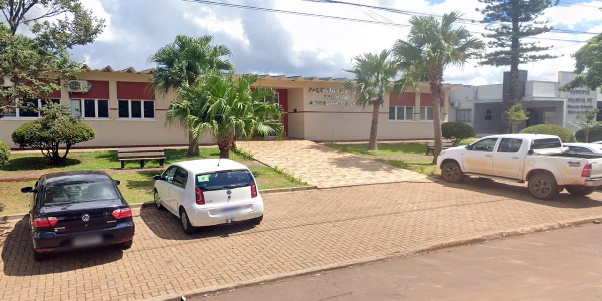 MPPR cumpre mandado de busca e apreensão na Prefeitura de Palmital em ação que apura possíveis irregularidades em contrato sem licitação