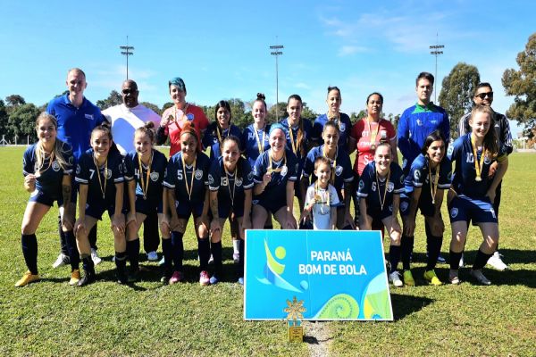 Estrelas do Oeste brilha mais uma vez e conquista bicampeonato no Bom de Bola feminino