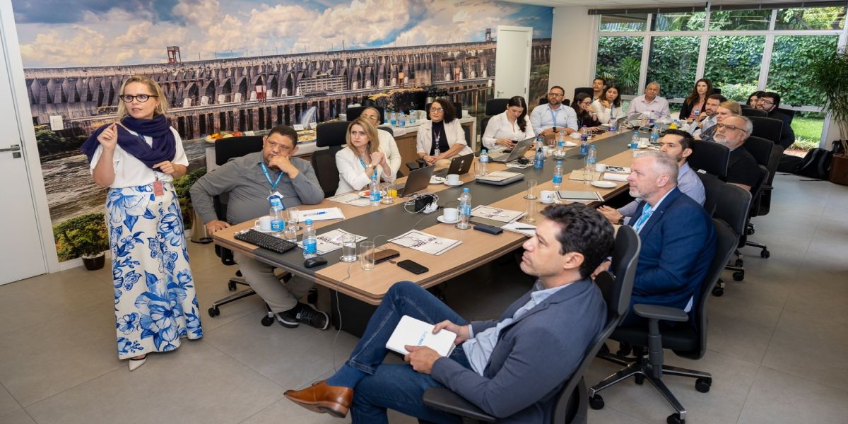 Itaipu recebe comitiva da UNOPS e debate retomada das obras do campus da Unila