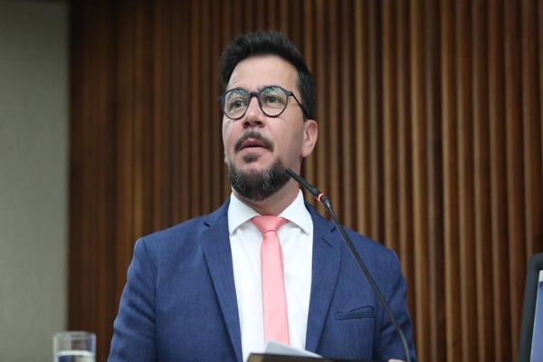 Data-base já: Líder da Oposição defende valorização dos servidores do Paraná