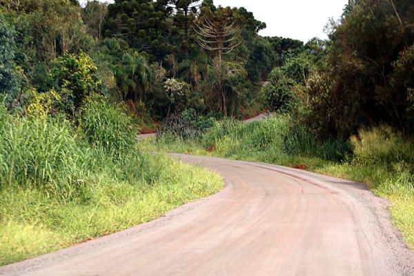 Imagem referente a notícia: Prefeitura garante mais estrutura na área rural com entrega de pavimentação na comunidade Nossa Senhora da Salete