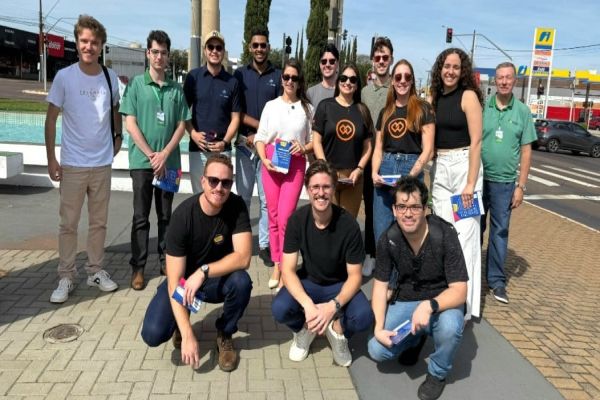 Imagem referente a notícia: Acic Jovem protagoniza ações de cidadania com Feirão do Imposto