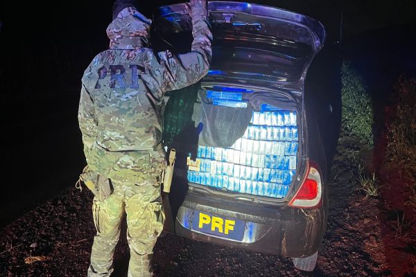 Imagem referente a notícia: Contrabandista tenta subornar PRF e acaba preso por corrupção ativa no oeste do Paraná