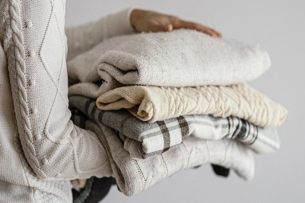 Imagem referente a notícia: Doe Calor: Campanha do Provopar de Cascavel busca roupas e cobertores para o Inverno