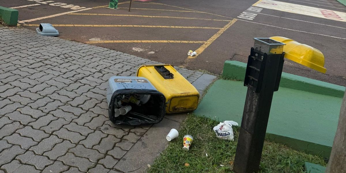 Vandalismo no Teatro Municipal causa prejuízos e mobiliza equipe a Guarda Municipal