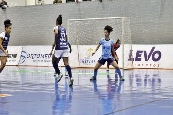 Imagem referente a notícia: Stein Cascavel vence Londrina por 4 a 0 e mantém invencibilidade na Liga Feminina de Futsal