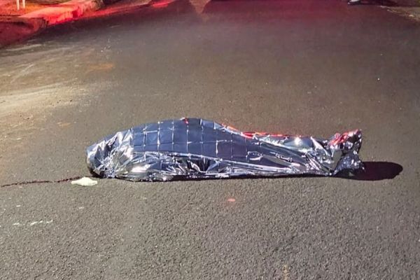 Imagem referente a notícia: Motociclista morre em acidente violento em Maringá; A vítima está se mudando para Cascavel