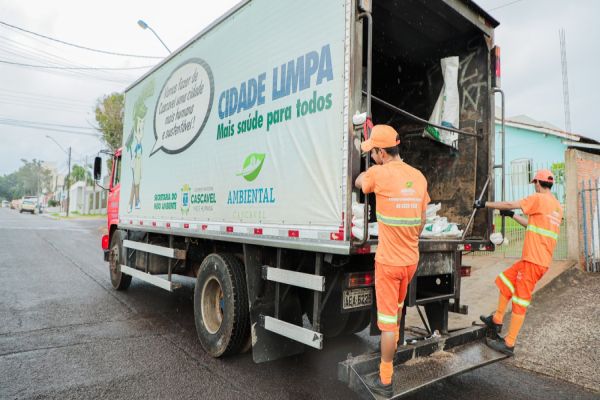 Cascavel processa mais de 300 toneladas de recicláveis por mês, mas objetivo é aumentar com ajuda dos cascavelenses