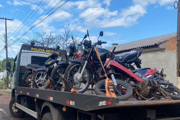 Imagem referente a notícia: Operação reforça segurança no trânsito de Cascavel com bloqueios e fiscalizações intensas; 65 autos de infração