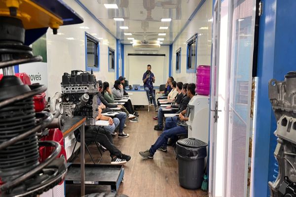 Curso gratuito de mecânica automotiva tem início em Corbélia com foco na qualificação e incentivo financeiro