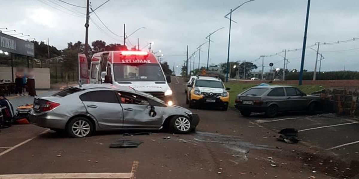 Capotamento é registrado no trevo de acesso ao Posto Idasa em Itaipulândia