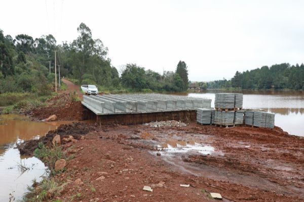 Imagem referente a notícia: Obra da nova Ponte no Reassentamento São Francisco avança para levar mais mobilidade à área rural