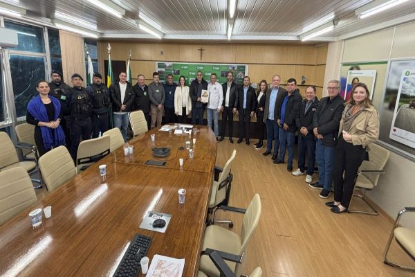 Imagem referente a notícia: Clube Caça e Pesca de Toledo e prefeitura planejam a 52ª Festa do Porco no Rolete