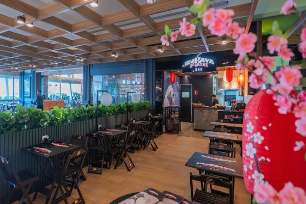 Imagem referente a notícia: Restaurantes do Catuaí terão promoções especiais para o Dia dos Namorados