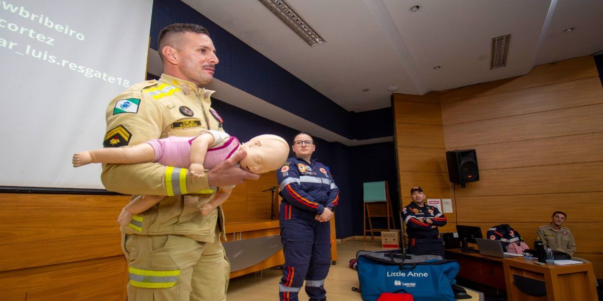 Treinamento de primeiros socorros prepara servidores da Assistência Social em Toledo