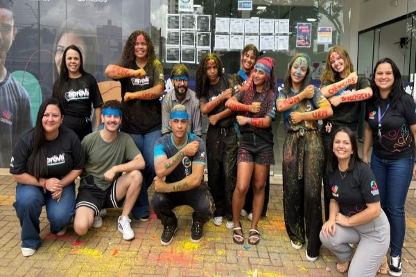 Ainda há vagas para cursinho gratuito Aprova em Curitiba e Cascavel