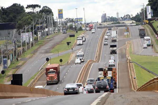 Imagem referente a notícia: Cobrança de pedágio na BR-277 começa no dia 28 de junho; EPR Iguaçu inicia operação assistida!