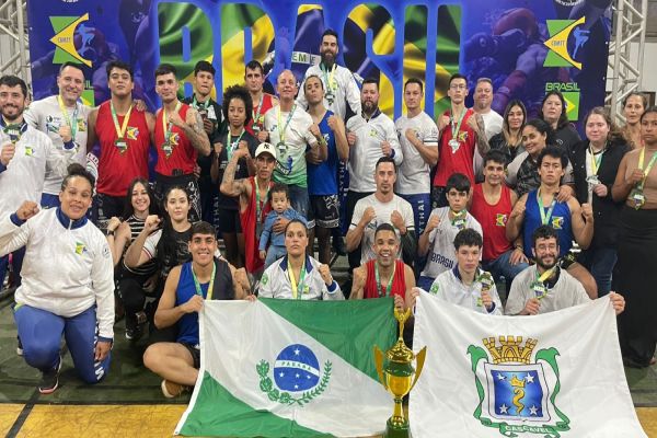 Imagem referente a notícia: Cascavel conquista título de campeão geral na Copa Brasil de Muaythai 2025
