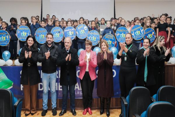Imagem referente a notícia: Seminário destaca práticas inovadoras e valoriza a Rede Municipal de Ensino de Cascavel