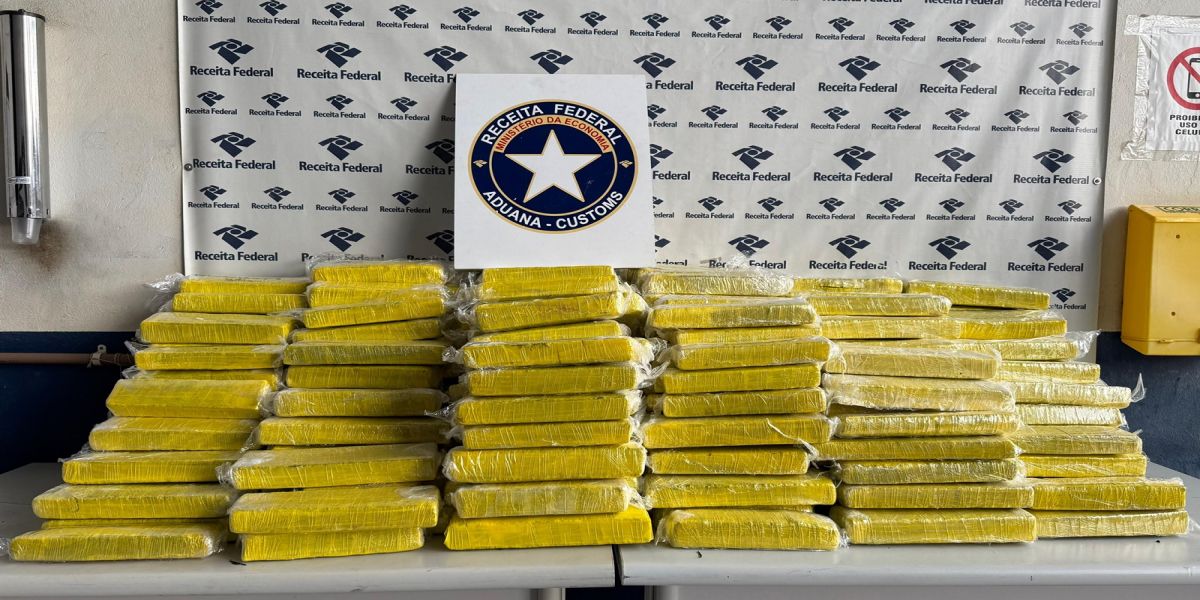 Receita Federal apreende 232 kg de maconha escondida em baterias automotivas em Cascavel