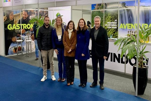 Imagem referente a notícia: Comitiva de Alto Piquiri visita Cascavel em busca de boas práticas no turismo