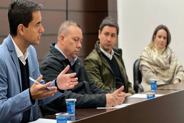 Imagem referente a notícia: Comissão de Agricultura debate condomínios rurais na OAB e decide propor audiência