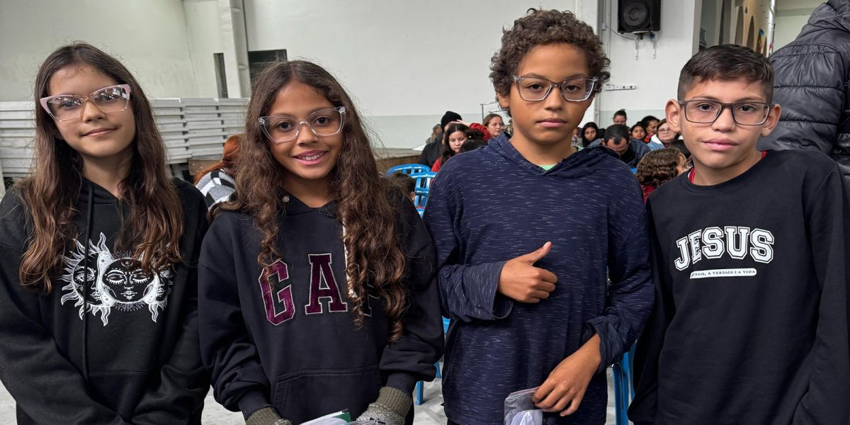 Programa Bons Olhos chega a 1.335 óculos entregues a alunos da rede pública