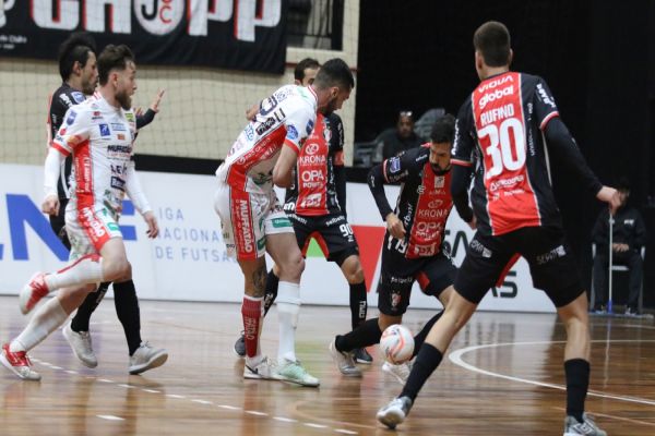 Empate fora de casa garante ponto valioso ao Cascavel Futsal na LNF
