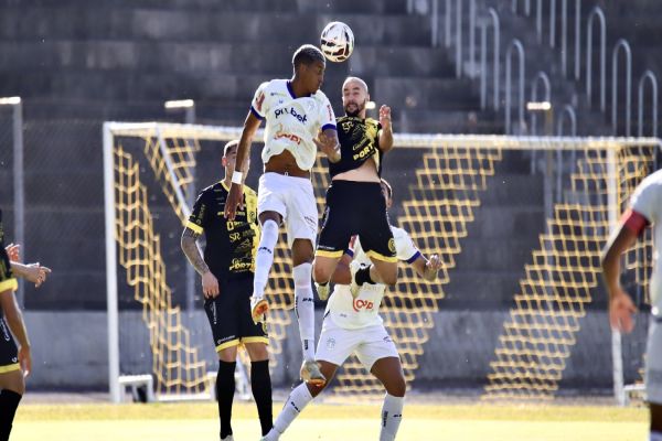 Imagem referente a notícia: FC Cascavel empata em 1 a 1, diante do Monte Azul e entra no G4 da Série D