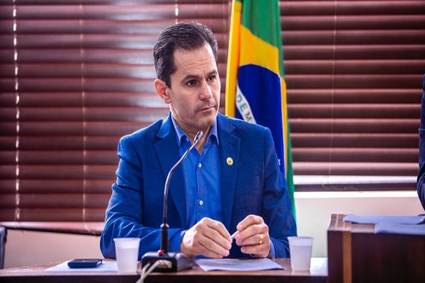 Relatora concorda com voto de Marcio Pacheco pela punição a Renato Freitas