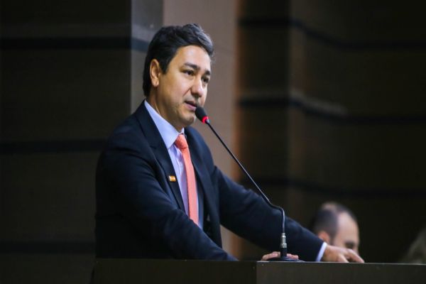 Imagem referente a notícia: Cascavel avança em política pública pioneira com a criação da Semana de Conscientização sobre o Desfralde Infantil