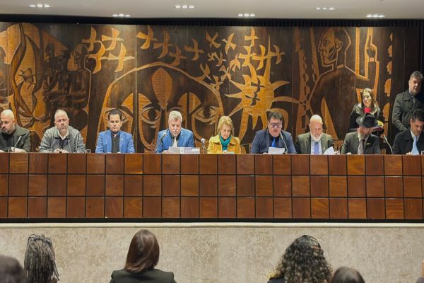 Conselho de Ética da Assembleia Legislativa do Paraná aprova punição inédita a deputado estadual